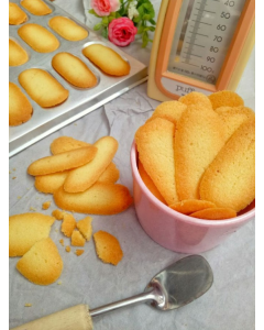 Lidah Kucing Karin Cookies