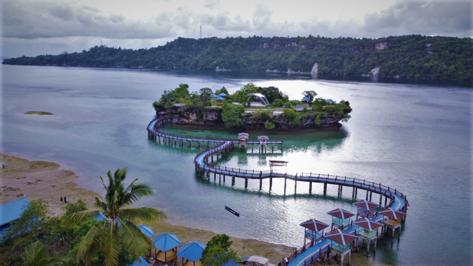Keindahan Sunset yang Dalam: Berkunjung ke Batusori di Sulawesi Tenggara